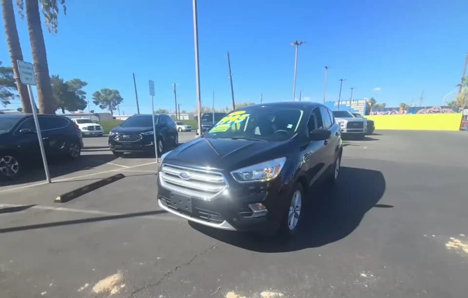 2017 FORD ESCAPE SE 2