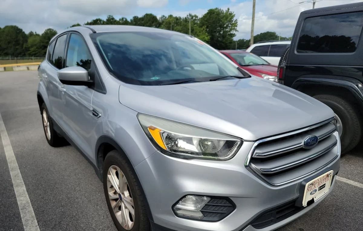 2017 FORD ESCAPE SE 3