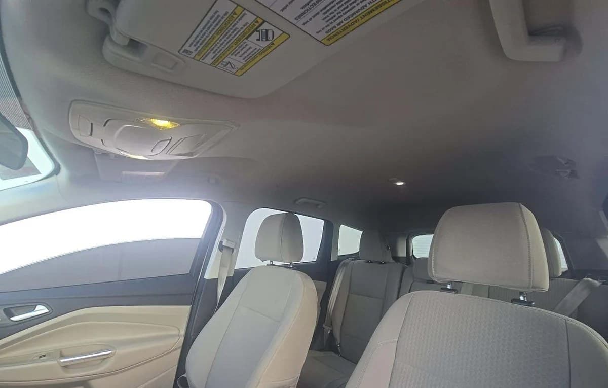 2017 FORD ESCAPE SE 4