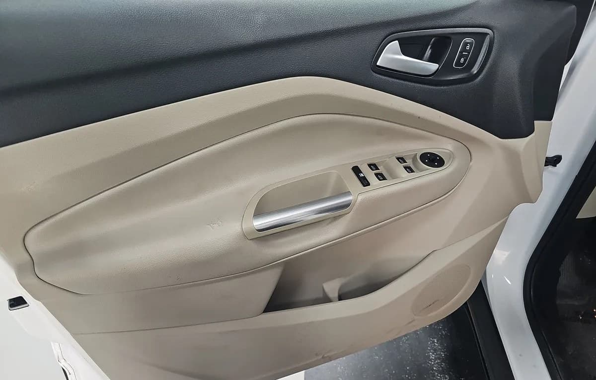 2018 FORD ESCAPE SE 6