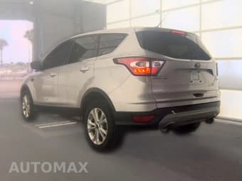 2017 FORD ESCAPE SE 7