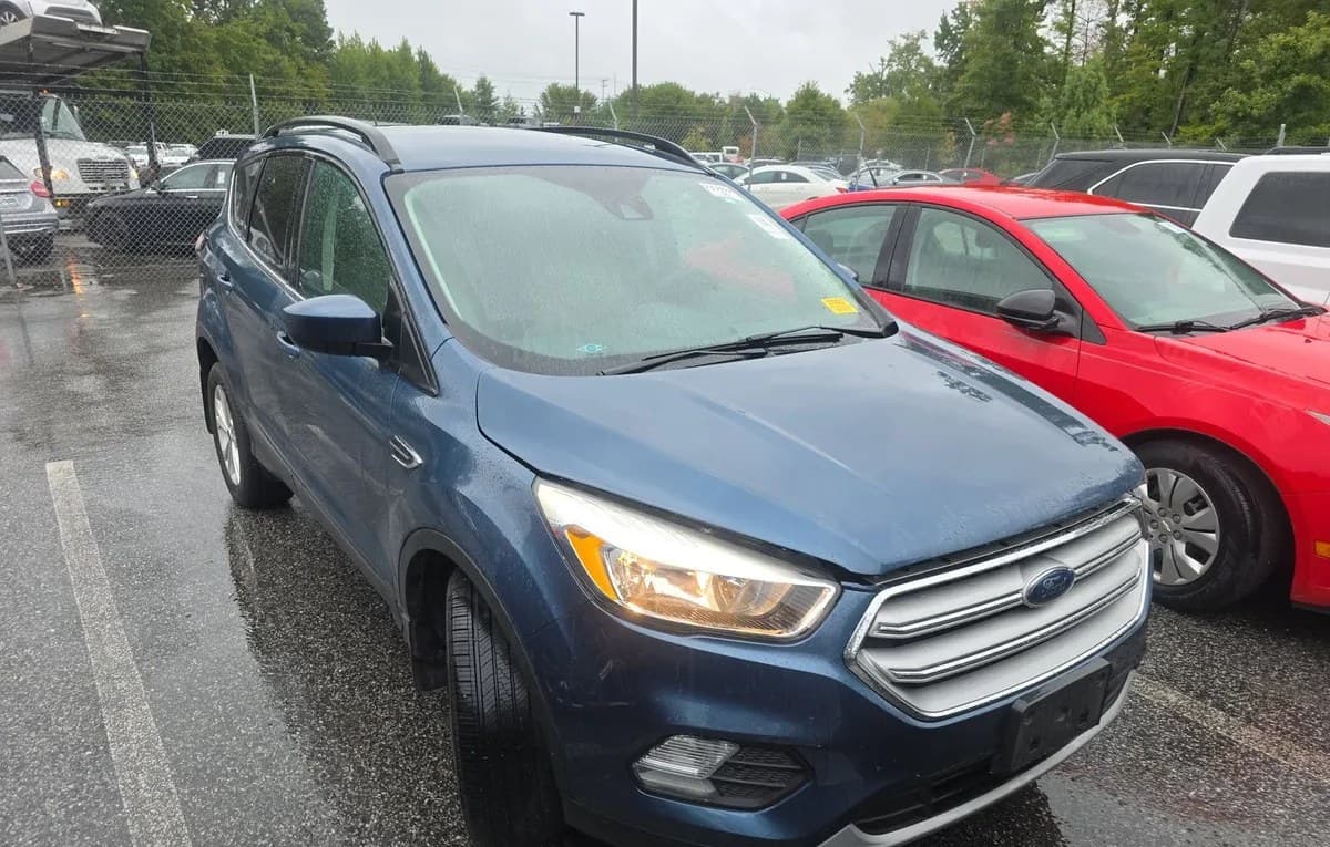2018 FORD ESCAPE SE 4