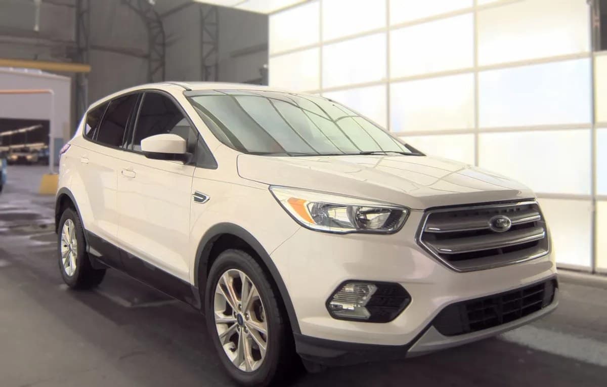 2019 FORD ESCAPE SE 3