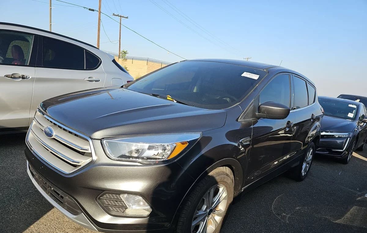 2019 FORD ESCAPE SE 2