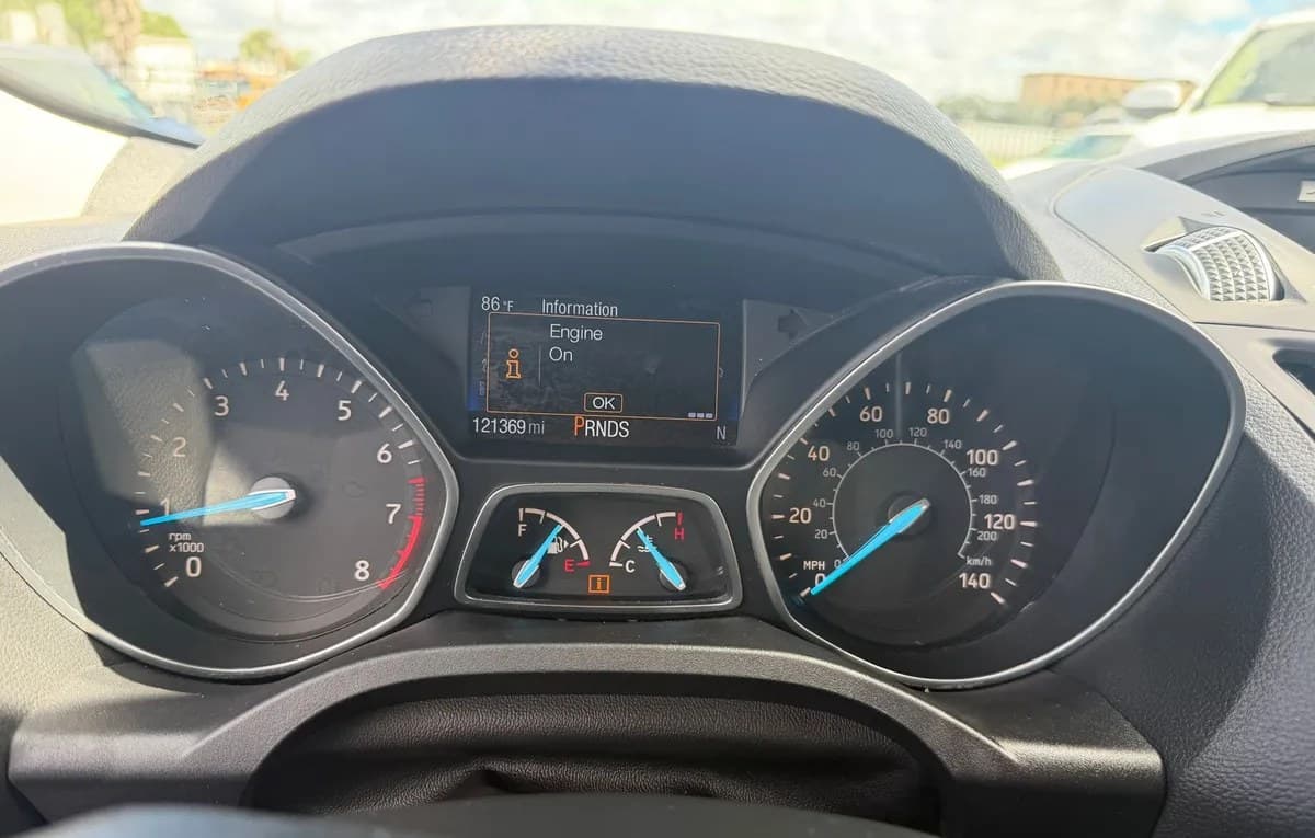 2017 FORD ESCAPE SE 5
