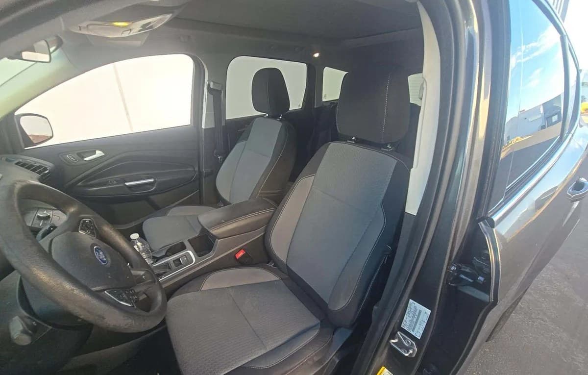 2017 FORD ESCAPE SE 3