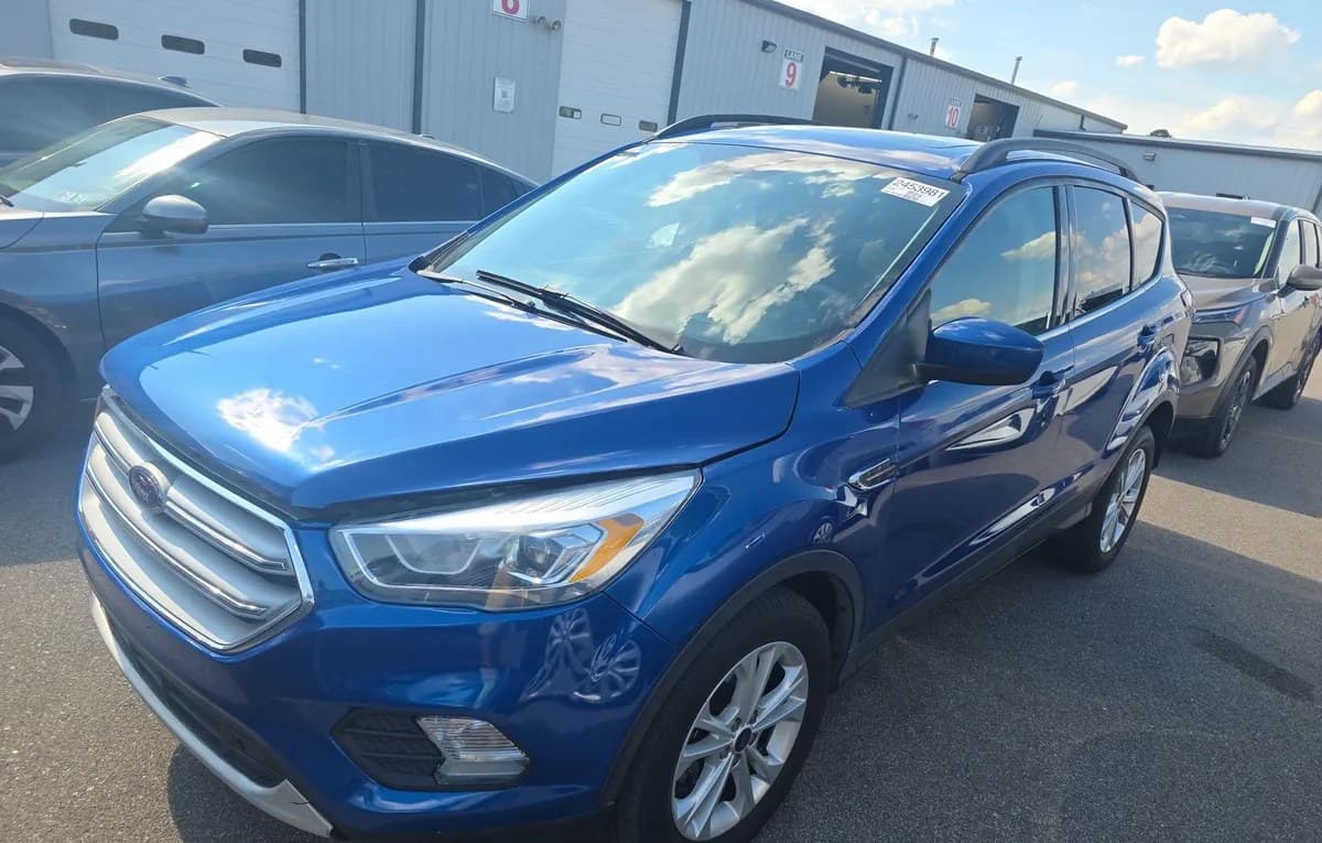 2017 FORD ESCAPE SE 2