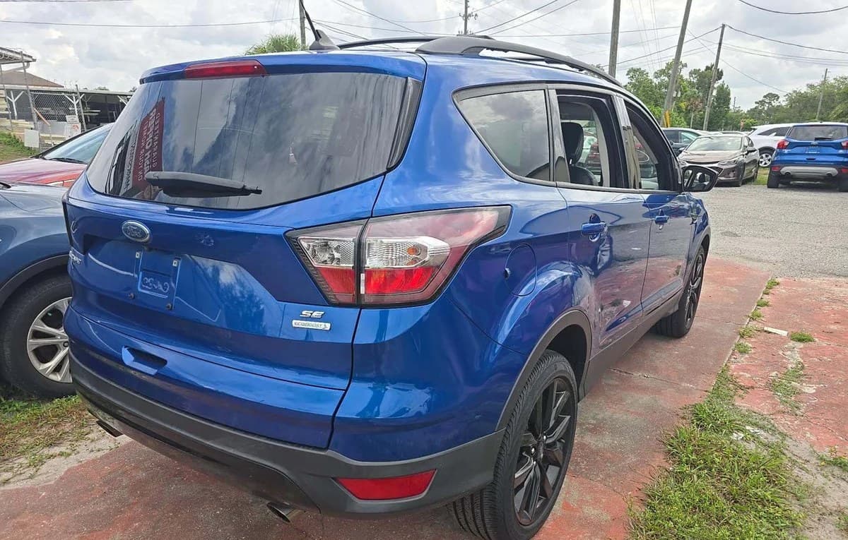 2018 FORD ESCAPE SE 3