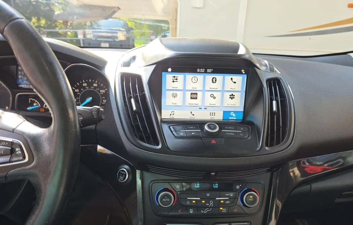 2019 FORD ESCAPE SE 7