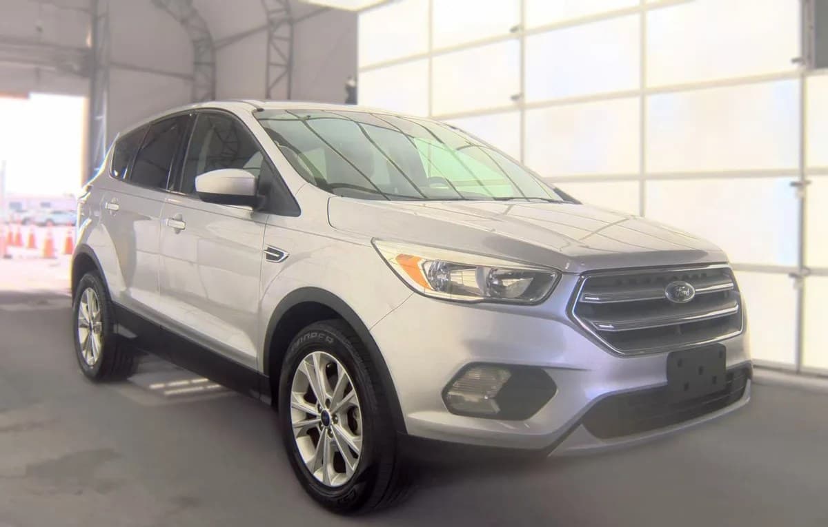 2017 FORD ESCAPE SE 3