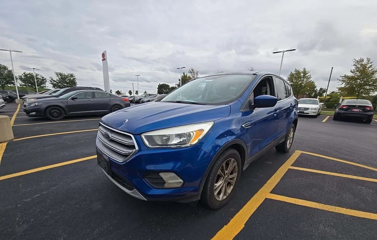 2017 FORD ESCAPE SE 2