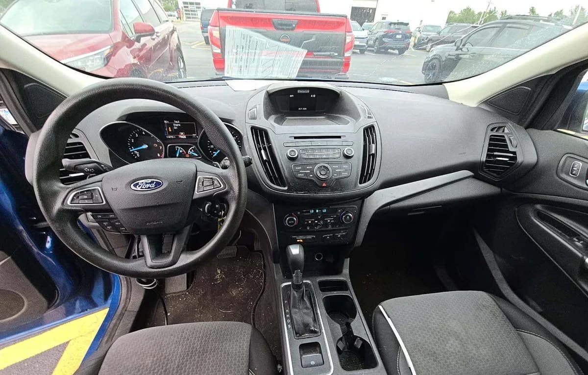 2017 FORD ESCAPE SE 7