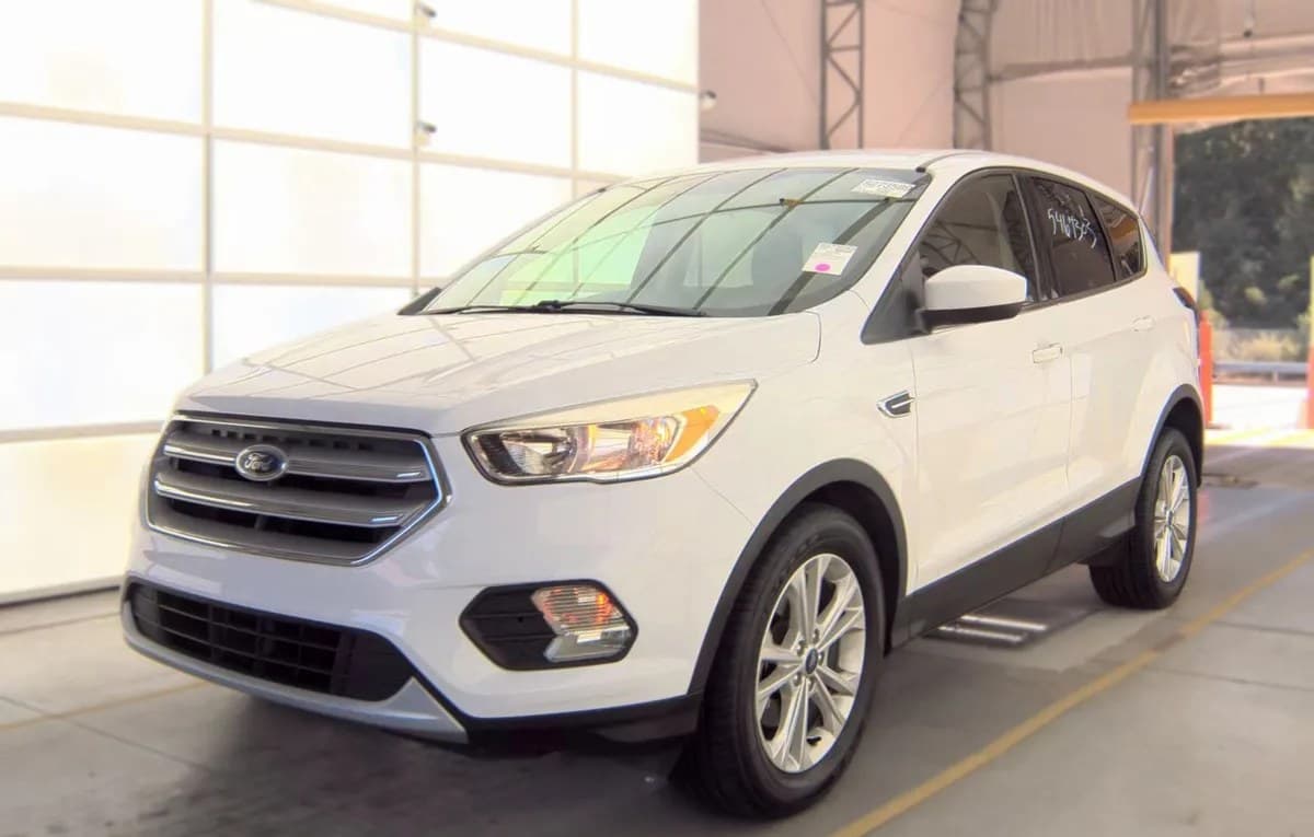 2019 FORD ESCAPE SE 2