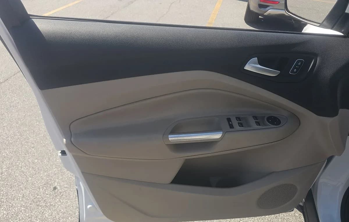 2019 FORD ESCAPE SE 6