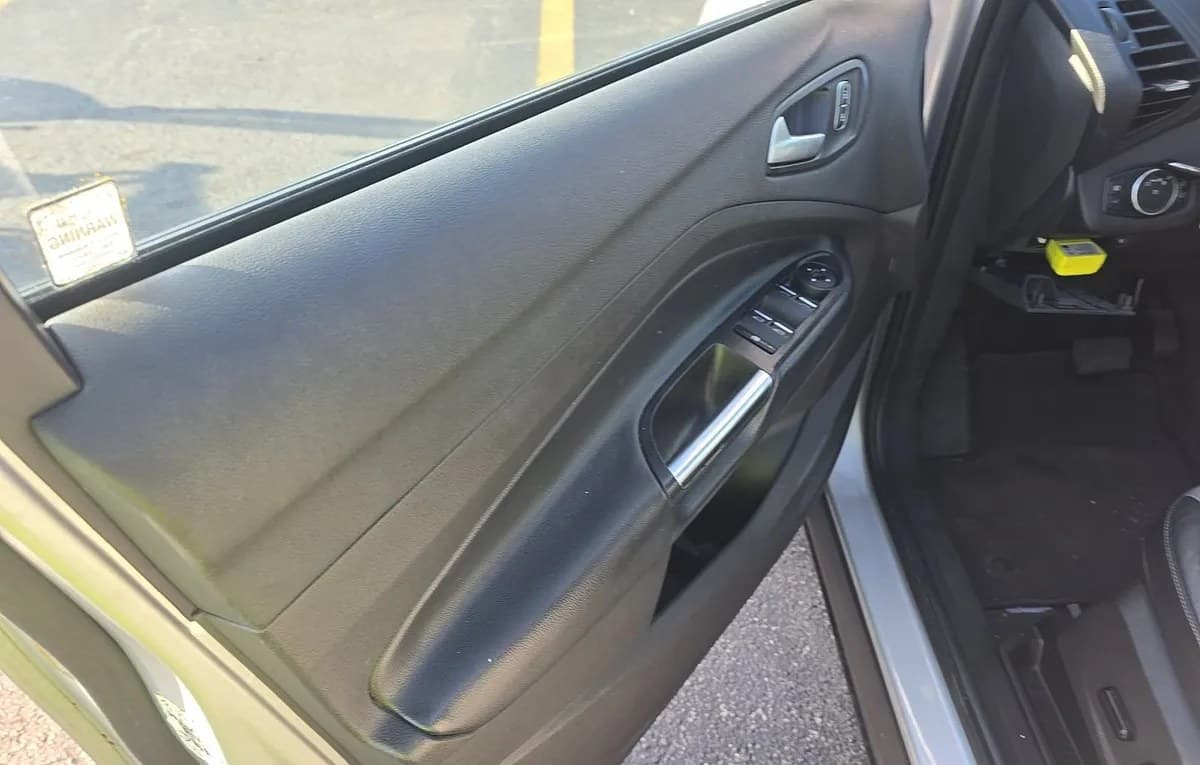 2019 FORD ESCAPE SE 6