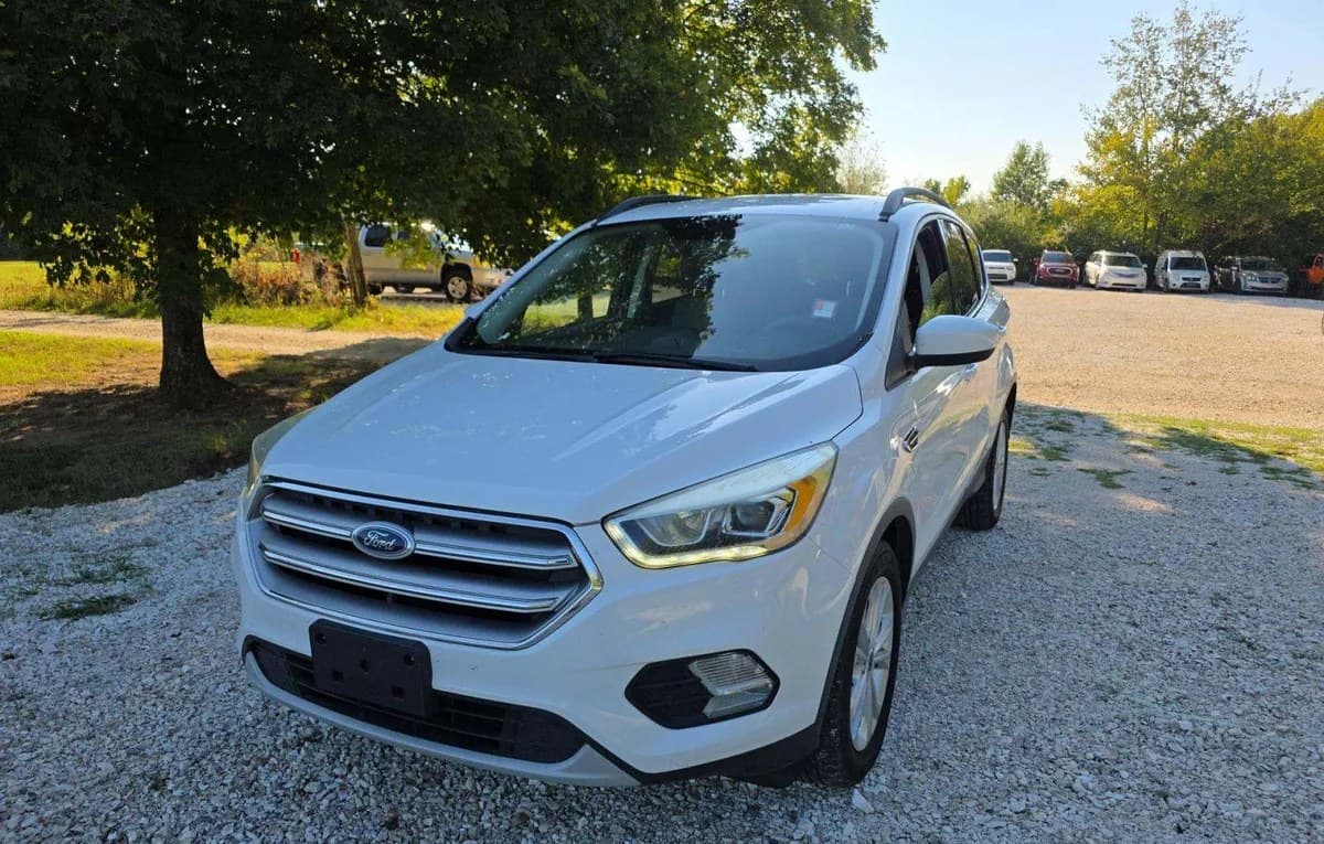 2017 FORD ESCAPE SE 2