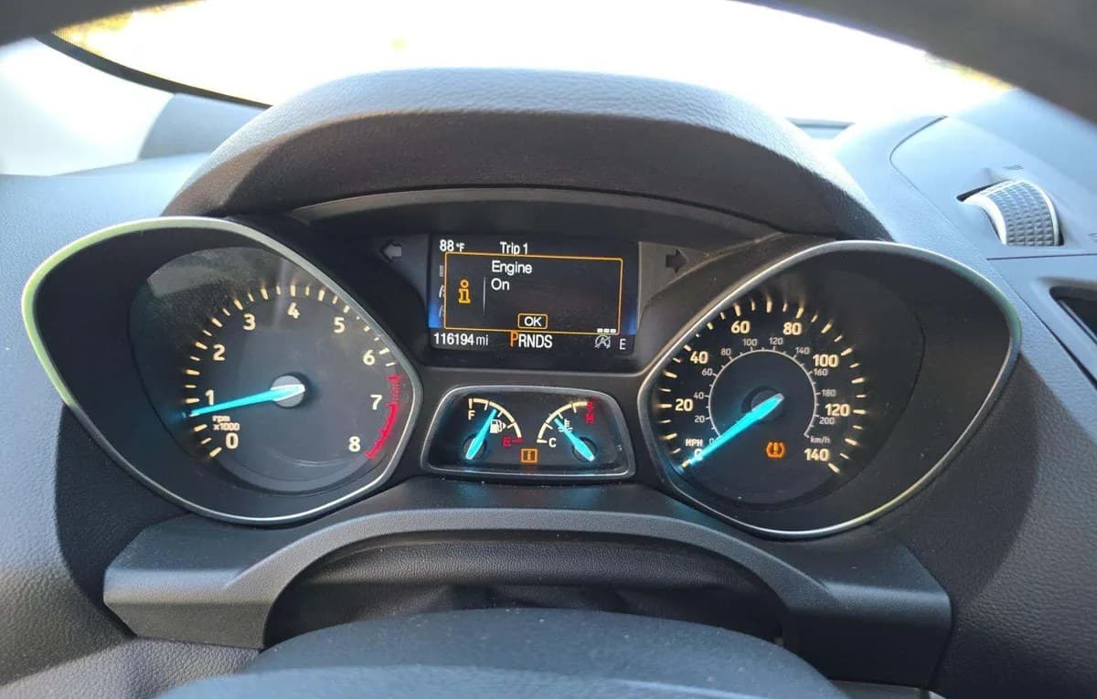 2017 FORD ESCAPE SE 6