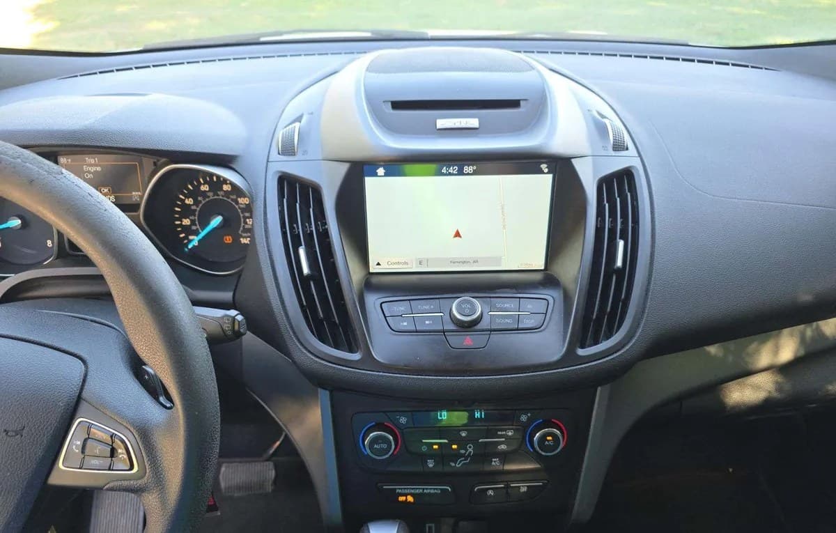 2017 FORD ESCAPE SE 7