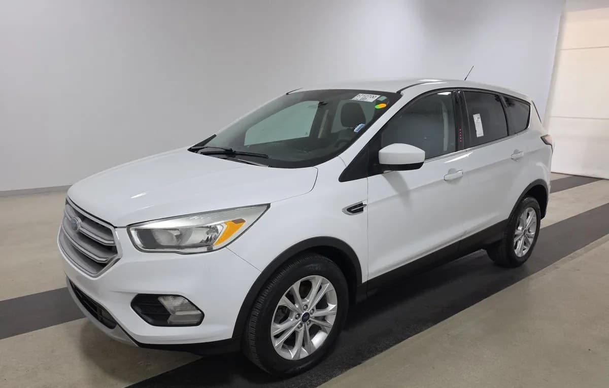 2017 FORD ESCAPE SE 2