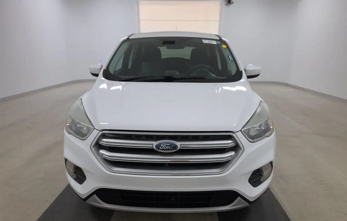 2017 FORD ESCAPE SE 3