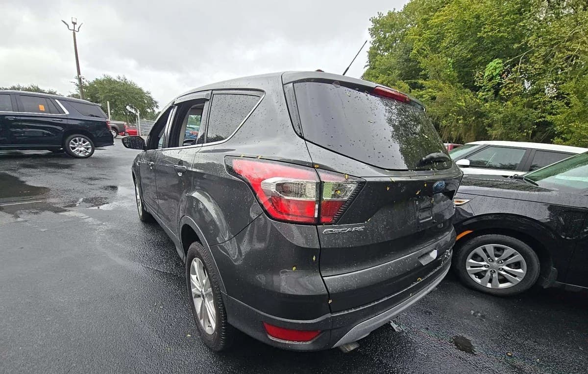 2017 FORD ESCAPE SE 3