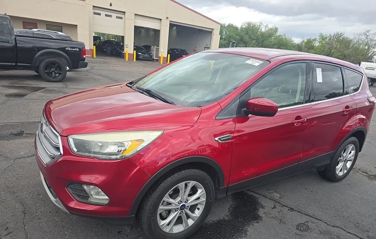 2017 FORD ESCAPE SE 2