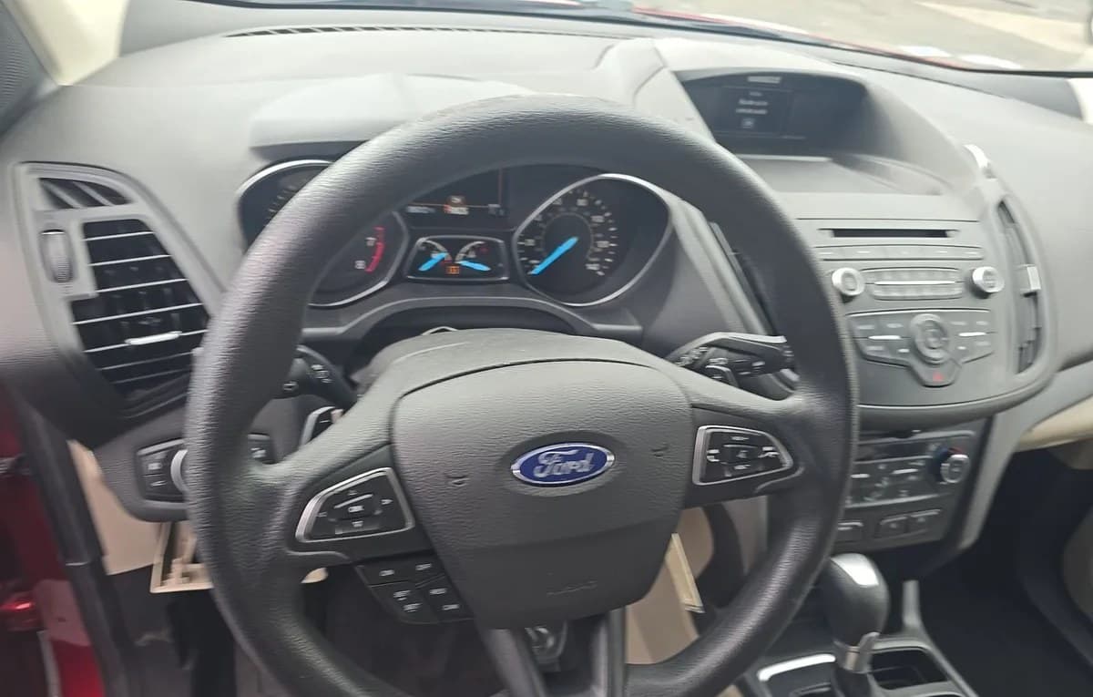 2017 FORD ESCAPE SE 7