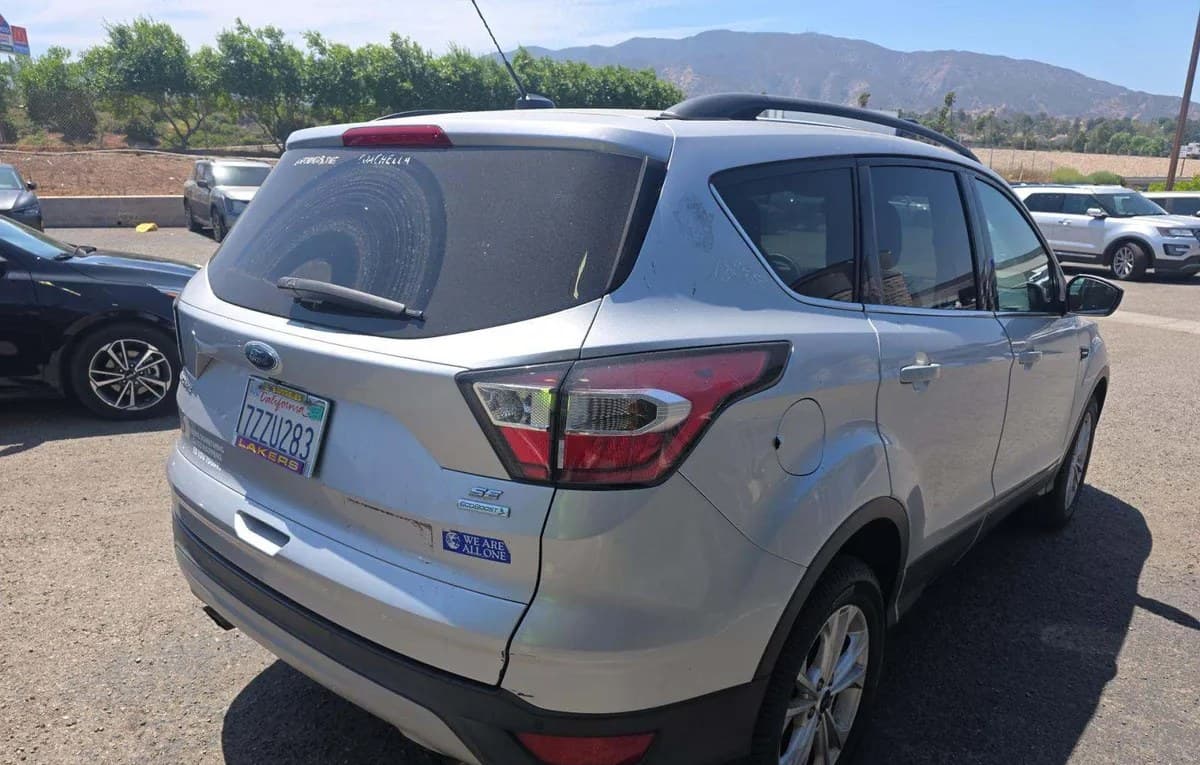 2017 FORD ESCAPE SE 3