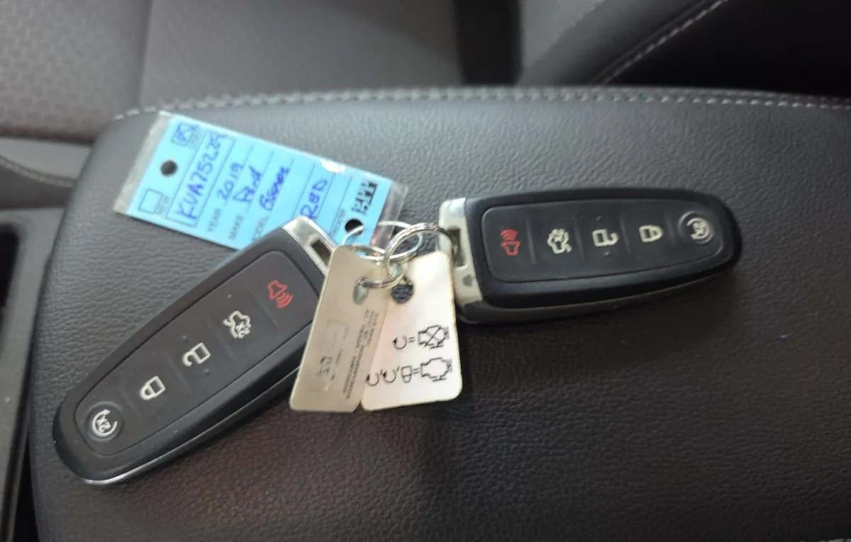 2019 FORD ESCAPE SE 5