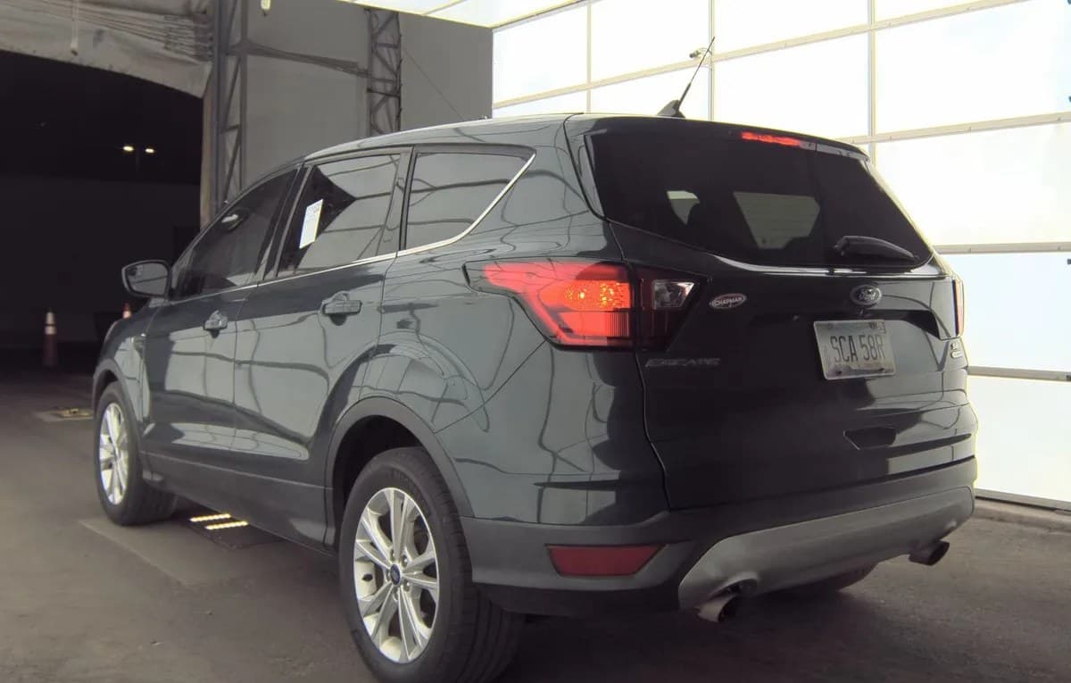 2019 FORD ESCAPE SE 4