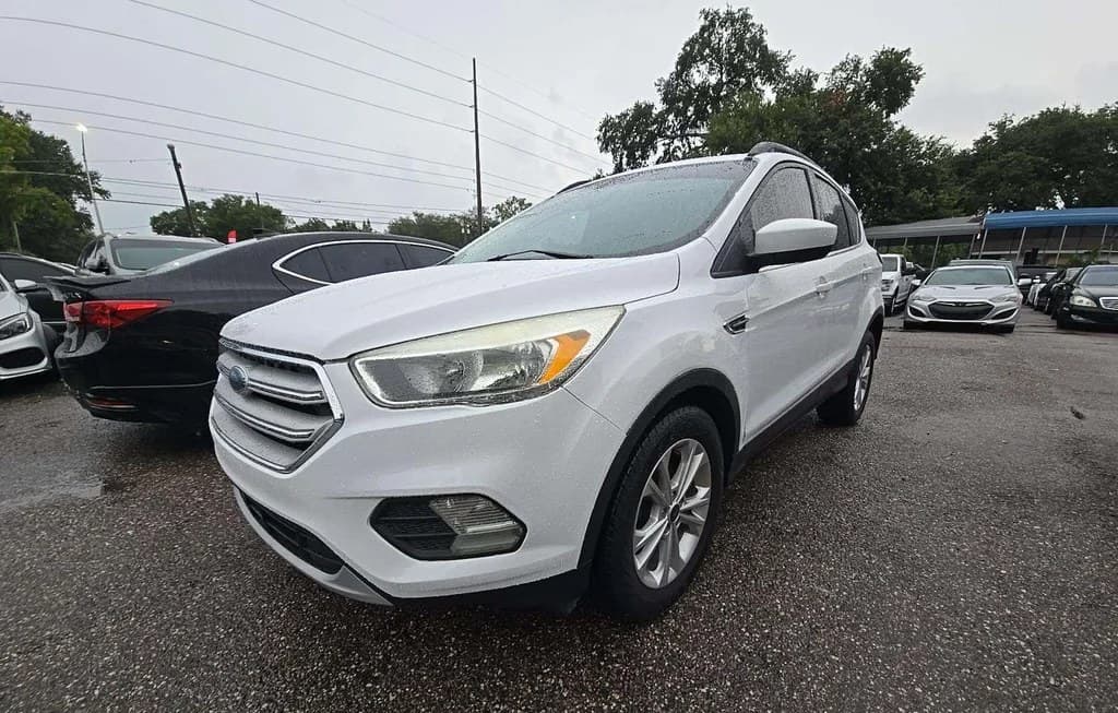 2018 FORD ESCAPE SE
