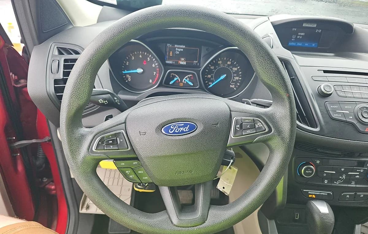 2017 FORD ESCAPE SE 6