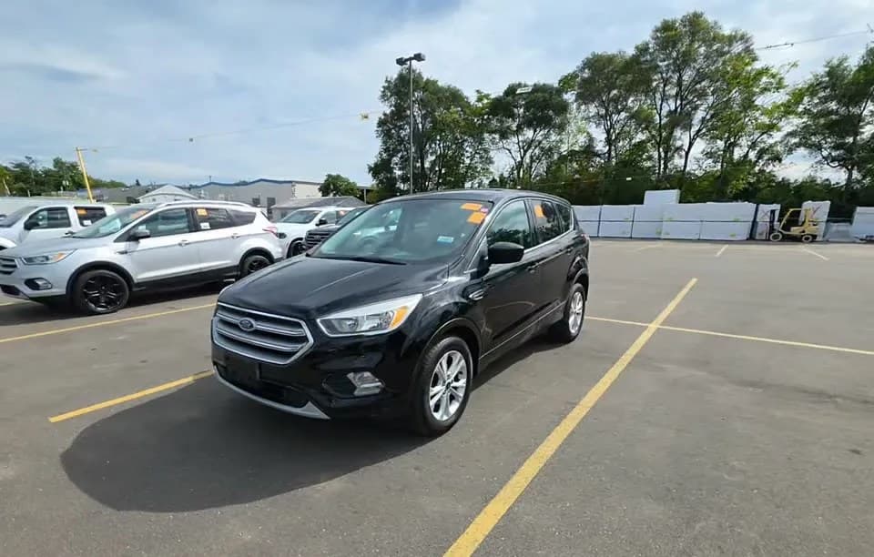 2017 FORD ESCAPE SE 2