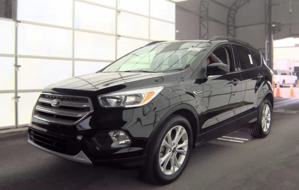 2018 FORD ESCAPE SE 1