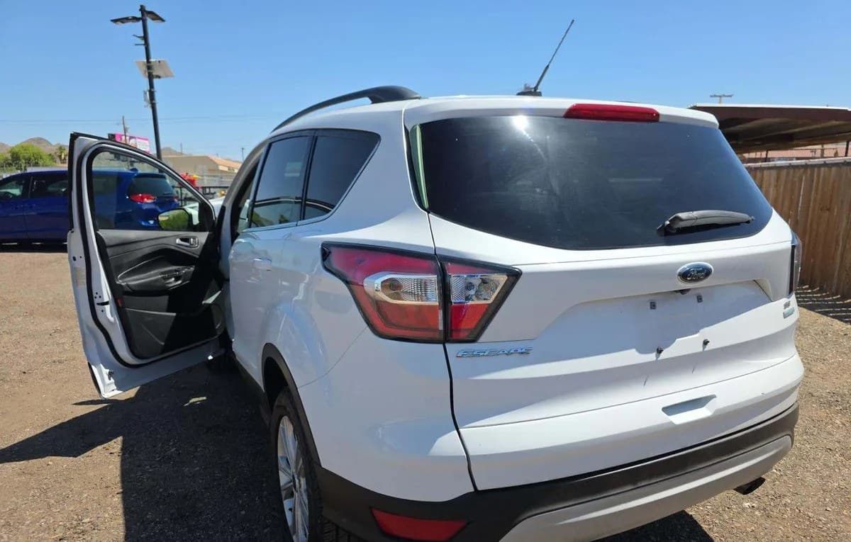 2018 FORD ESCAPE SE 3