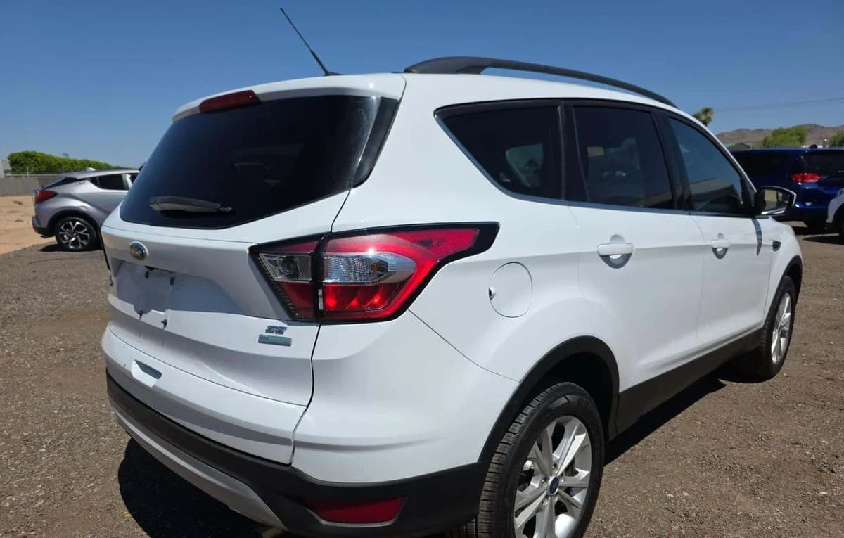 2018 FORD ESCAPE SE 4