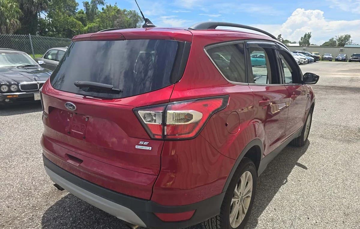 2018 FORD ESCAPE SE 4
