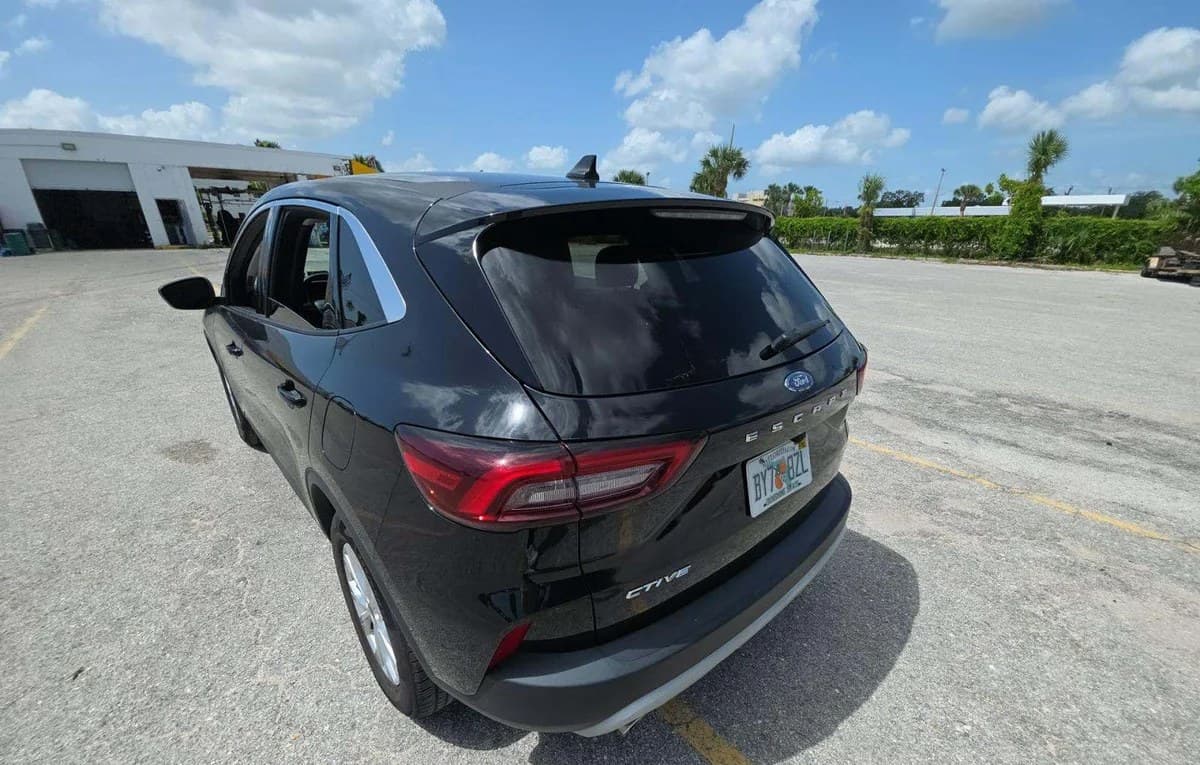 2023 FORD ESCAPE Active 3