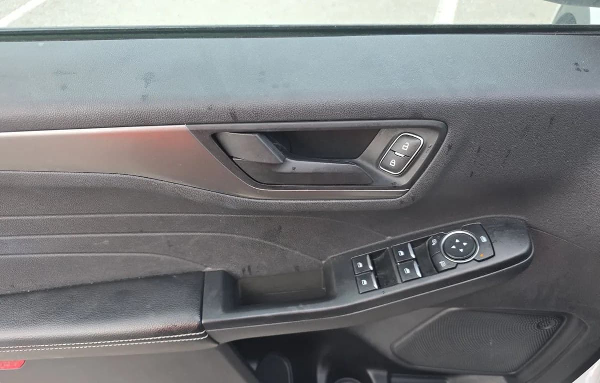 2025 FORD ESCAPE Active 6