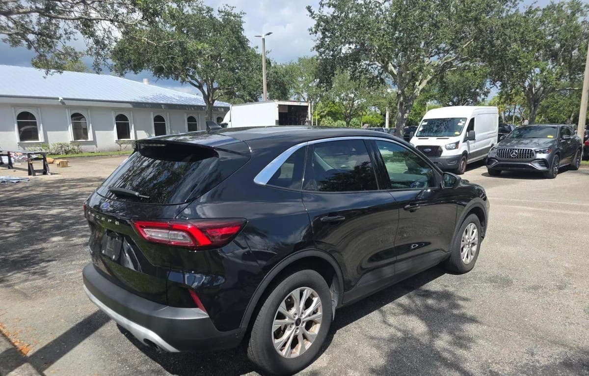 2023 FORD ESCAPE Active 4