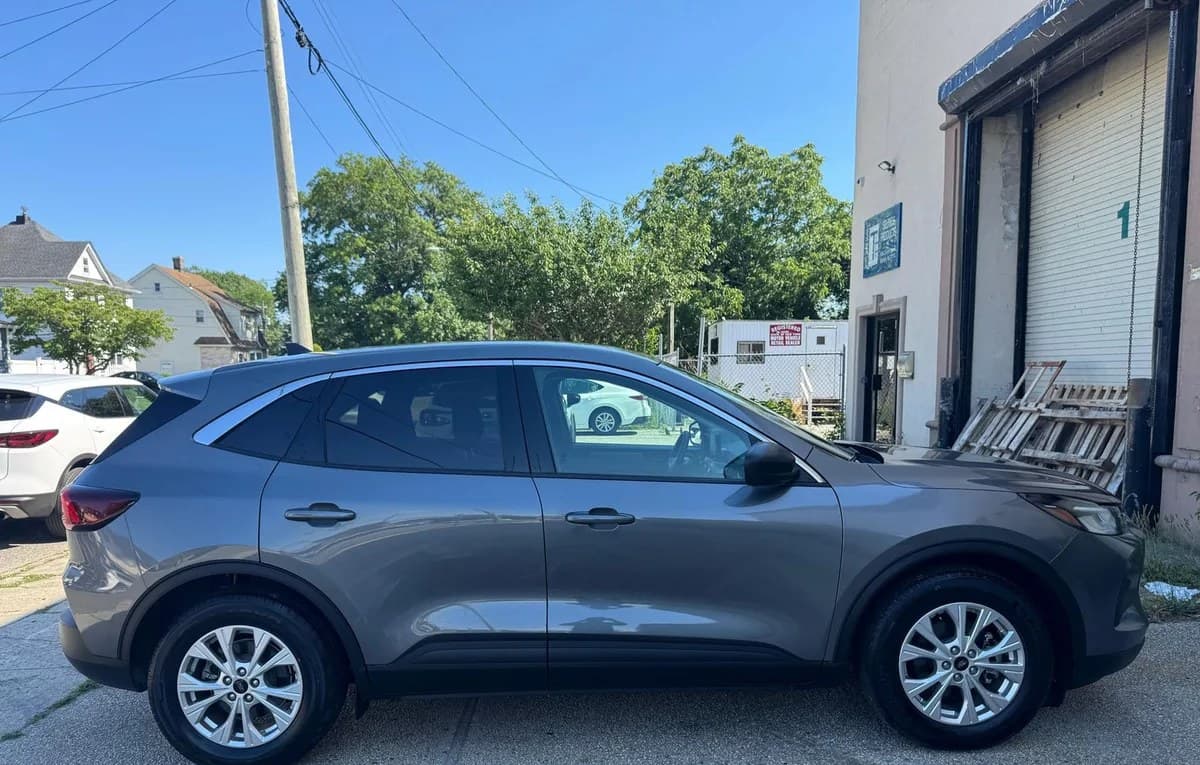 2023 FORD ESCAPE ACTIVE 4