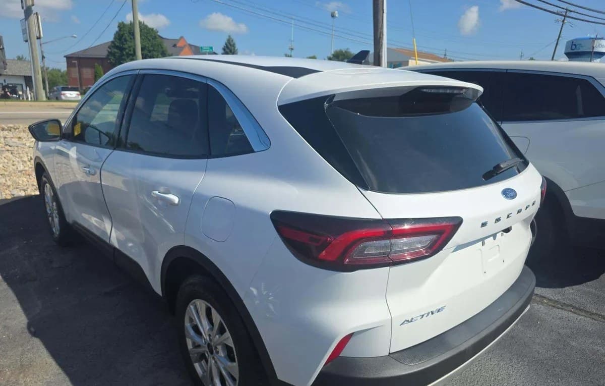 2024 FORD ESCAPE Active 3