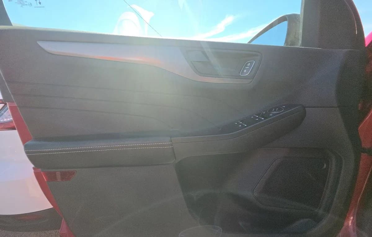2025 FORD ESCAPE Active 6