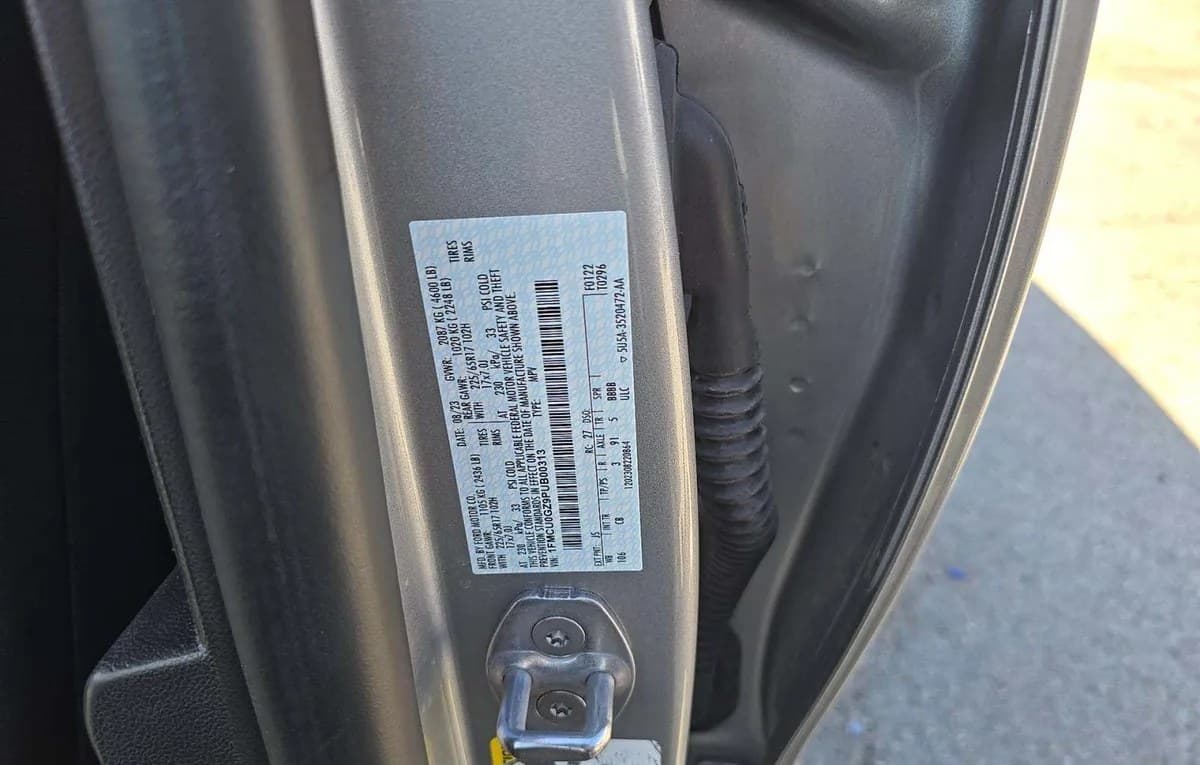 2023 FORD ESCAPE HYBRID Active 3