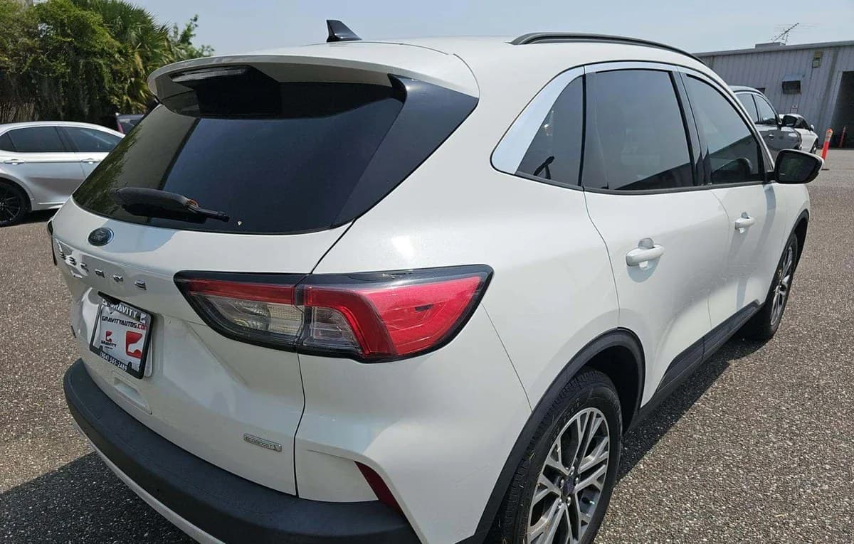 2020 FORD ESCAPE SEL 4