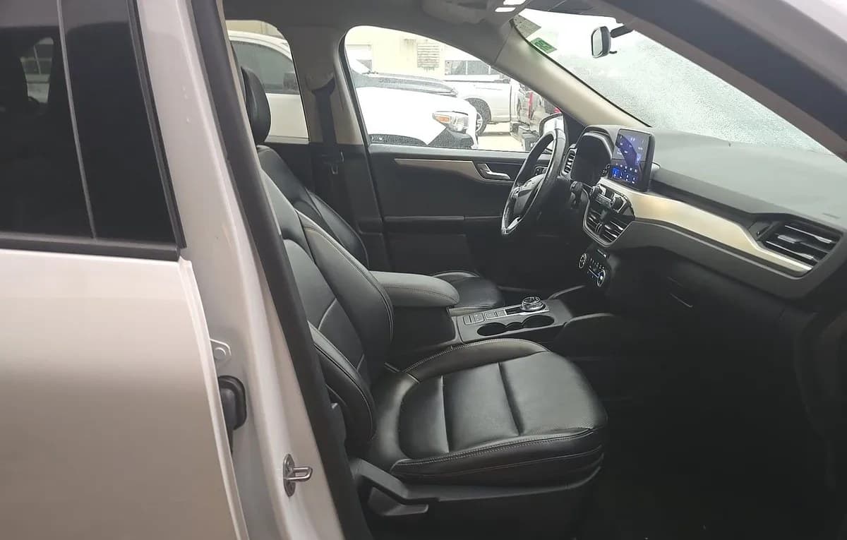 2020 FORD ESCAPE SEL 4