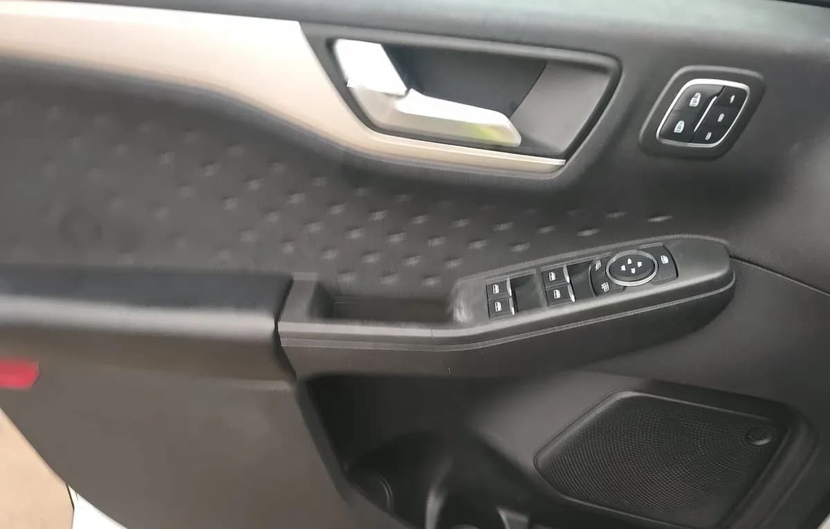 2020 FORD ESCAPE SEL 5