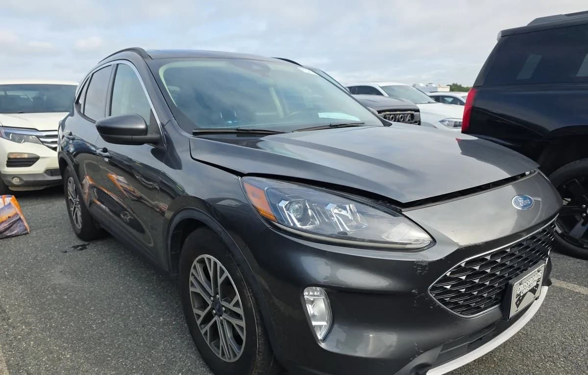2020 FORD ESCAPE SEL 3