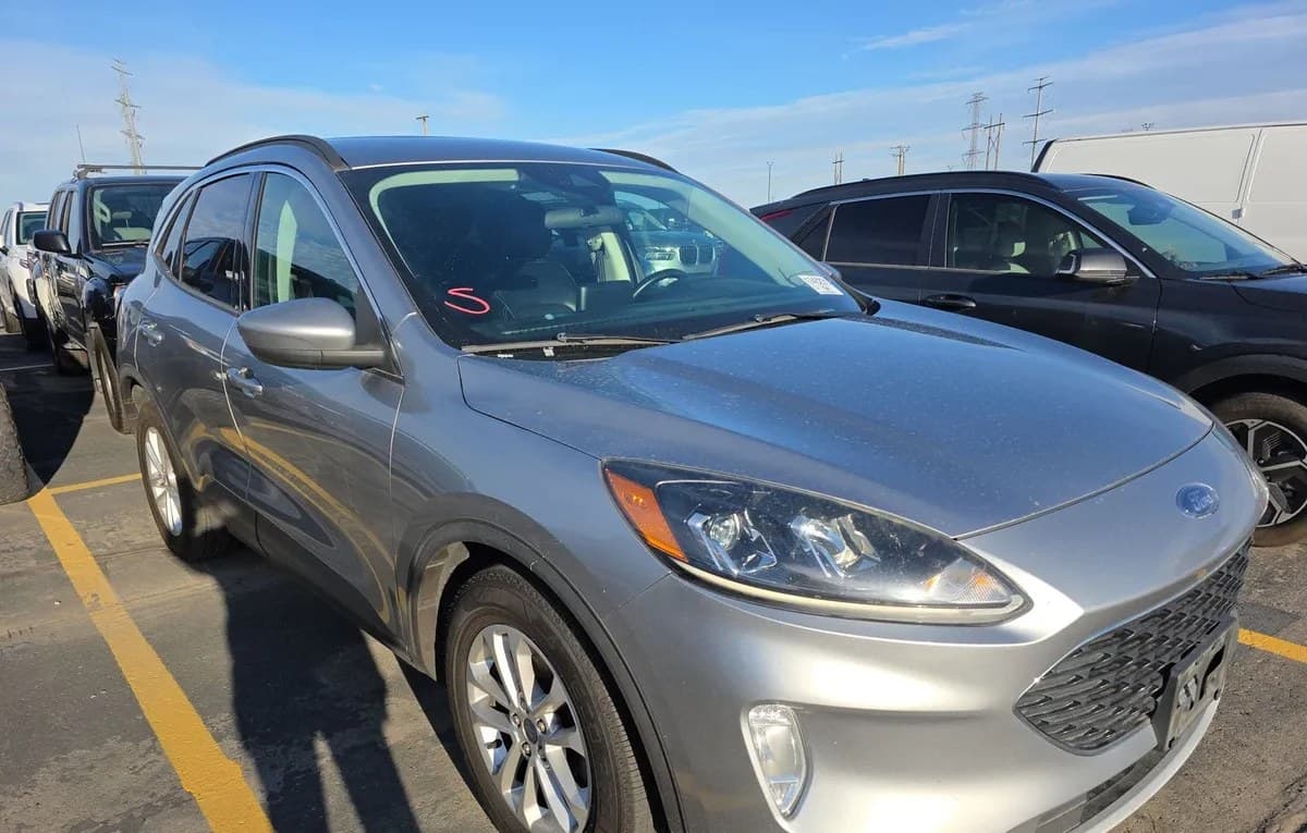 2021 FORD ESCAPE SEL 4