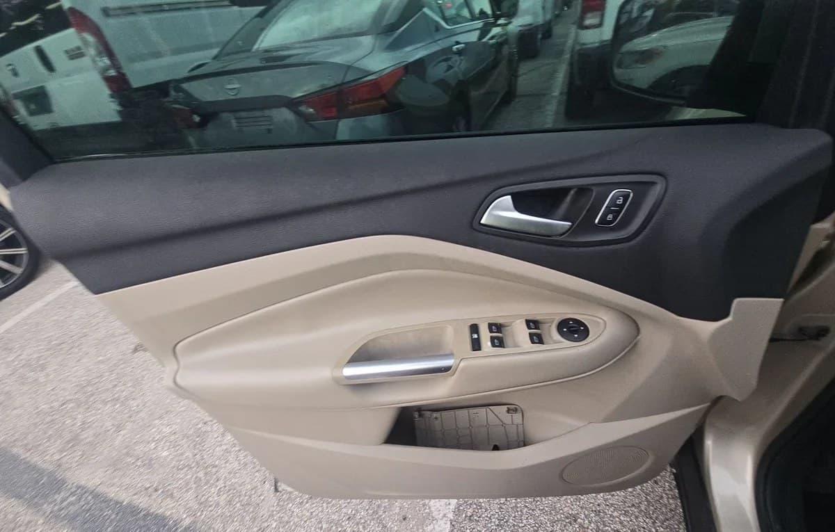 2018 FORD ESCAPE SEL 5